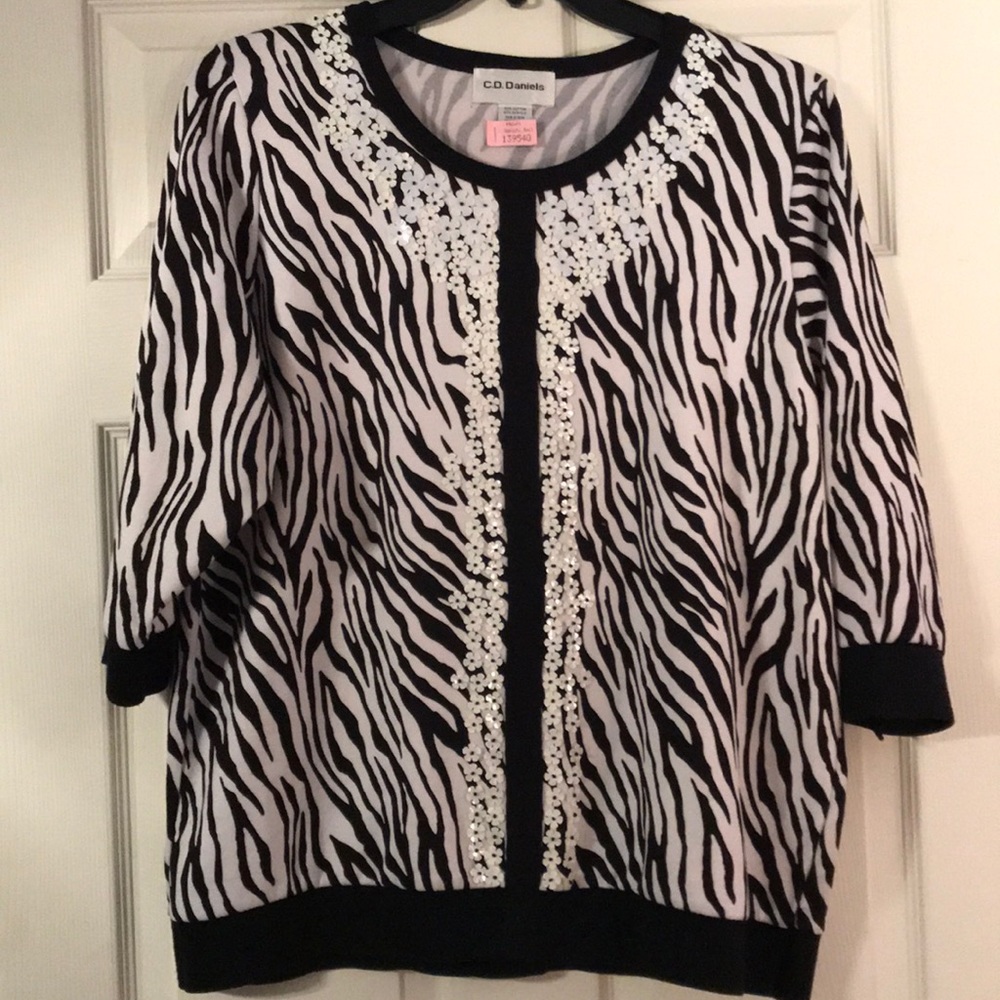Flower detail blouse
